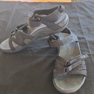 Black Teva Women's Strappy Sandals